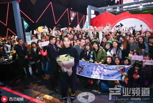 皇宫选秀现场吃瓜视频,皇宫内幕大揭秘，吃瓜群众围观宫廷风云