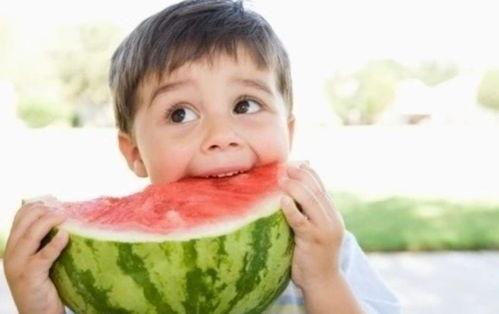 爱人吃瓜搞笑视频抖音,抖音上那些让人捧腹的吃瓜搞笑视频