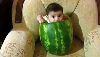 代购圈吃瓜视频真假图片,真假图片背后的吃瓜真相